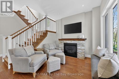 17 Elizabeth Avenue, Tiny, ON 