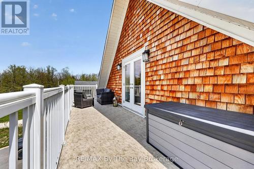 Primary Bedroom Deck - 17 Elizabeth Avenue, Tiny, ON 