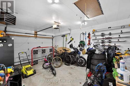 Detached Heated Garage + Additional Storage - 17 Elizabeth Avenue, Tiny, ON 
