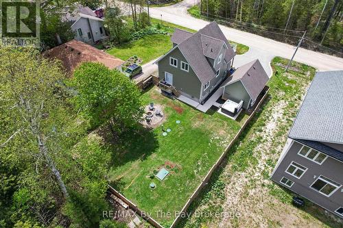 17 Elizabeth Avenue, Tiny, ON 