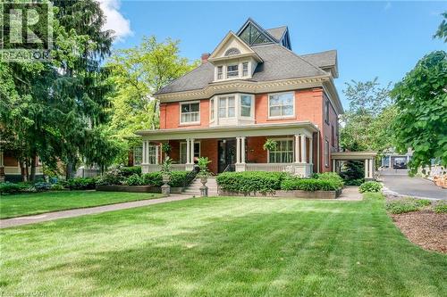 18 Brant Road N, Cambridge, ON 