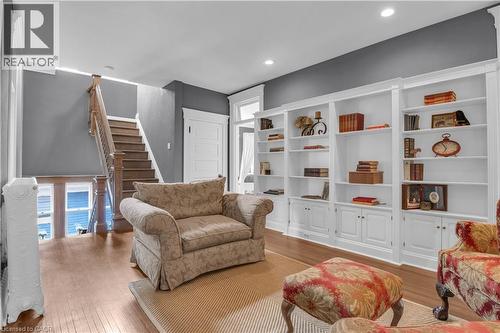 18 Brant Road N, Cambridge, ON 