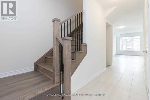2282 Grainger Loop Crescent, Innisfil, ON 