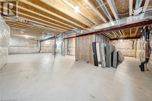8077 Brookside Drive, Niagara Falls, ON - Indoor Photo Showing Basement