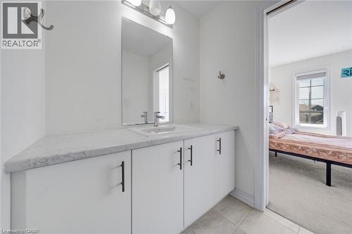 8077 Brookside Drive, Niagara Falls, ON - Indoor Photo Showing Bathroom
