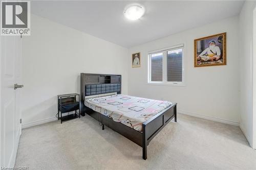 8077 Brookside Drive, Niagara Falls, ON - Indoor Photo Showing Bedroom