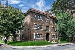 20 - 120 VAUGHAN ROAD  Toronto, ON M6C 2M2