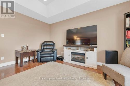 24 Freedom Crescent, Quinte West (Sidney Ward), ON 