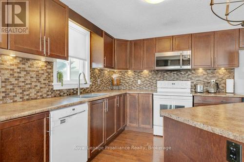 24 Freedom Crescent, Quinte West (Sidney Ward), ON 