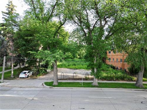 123 Mayfair Avenue, Winnipeg, MB 