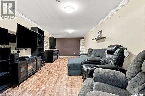2301 Cairns Avenue, Saskatoon, SK 
