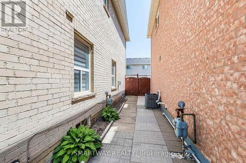 38 Lockburn Crescent, Brampton, ON 