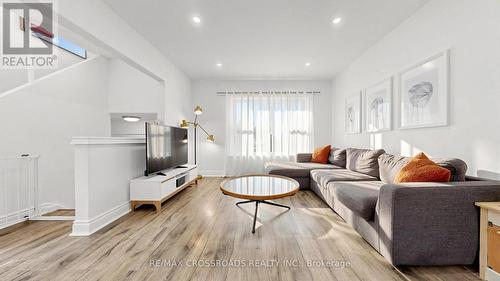 2274 Wiseman Court, Mississauga, ON 