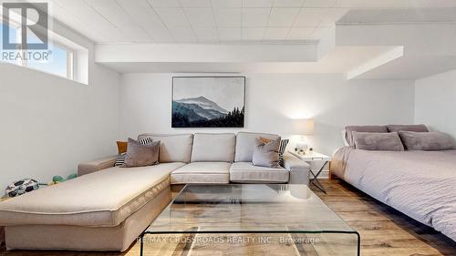2274 Wiseman Court, Mississauga, ON 