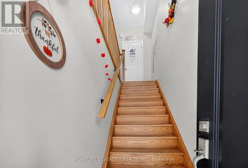 771 Eddystone Path, Oshawa, ON 