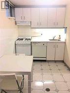 BSMT - 44 BELLEVUE AVENUE Toronto, ON M5T 2M4