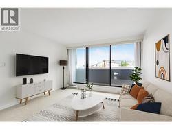 406 110 W 4TH STREET  North Vancouver, BC V7M 3H3