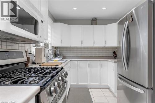 3 Glen Vista Drive, Hamilton, ON - Indoor Photo Showing Kitchen With Stainless Steel Kitchen