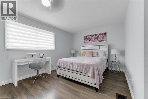 3 Glen Vista Drive, Hamilton, ON - Indoor Photo Showing Bedroom