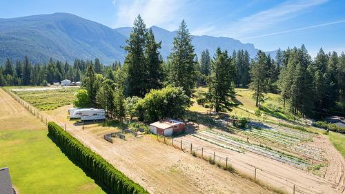 3720 Sylvester Road, Creston, BC 