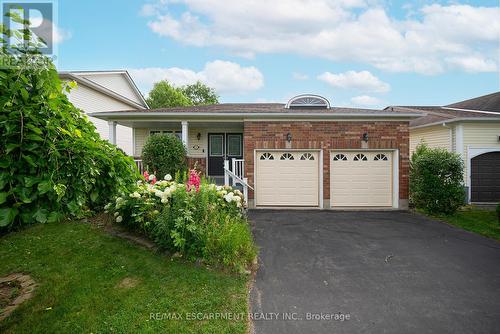 23 STOWE TERRACE  Brantford, ON N3T 6P4