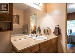 Ensuite for primary bedroom - 