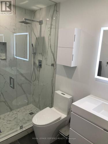 9 - 605 Shoreline Drive, Mississauga, ON - Indoor Photo Showing Bathroom