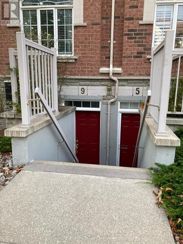 9 - 605 Shoreline Drive, Mississauga, ON - Outdoor