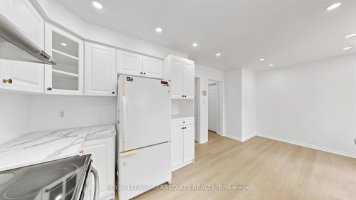 2-700 Champlain Boulevard, Cambridge, ON 
