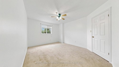 2-700 Champlain Boulevard, Cambridge, ON 