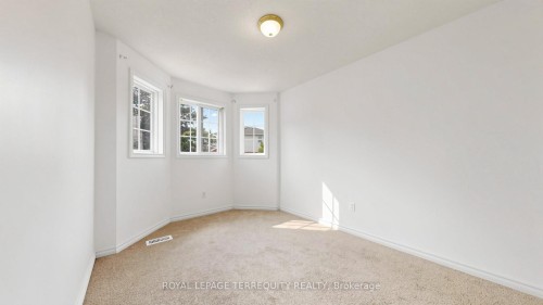 2-700 Champlain Boulevard, Cambridge, ON 
