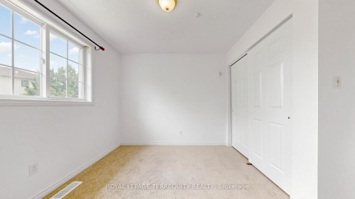 2-700 Champlain Boulevard, Cambridge, ON 