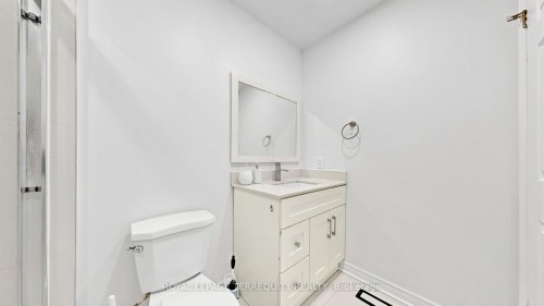 2-700 Champlain Boulevard, Cambridge, ON 