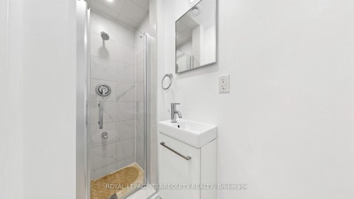 2-700 Champlain Boulevard, Cambridge, ON 