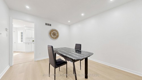 2-700 Champlain Boulevard, Cambridge, ON 