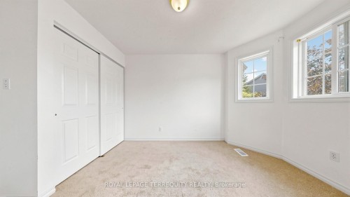 2-700 Champlain Boulevard, Cambridge, ON 