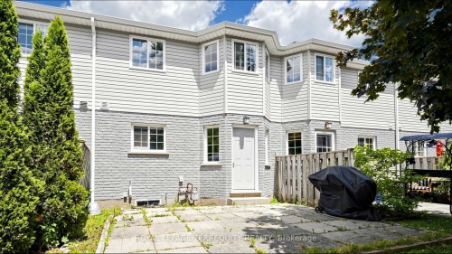 2-700 Champlain Boulevard, Cambridge, ON 
