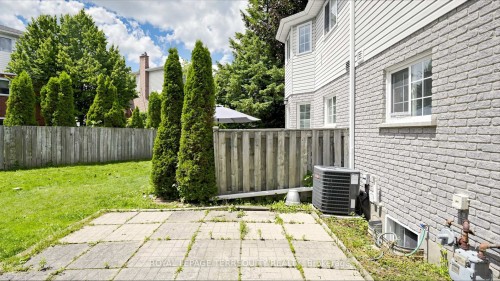 2-700 Champlain Boulevard, Cambridge, ON 