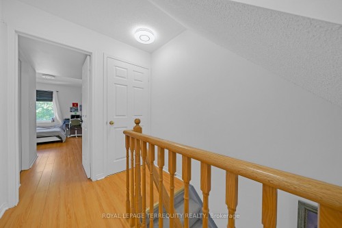 124-75 Turntable Crescent, Toronto, ON - Indoor Photo Showing Other Room
