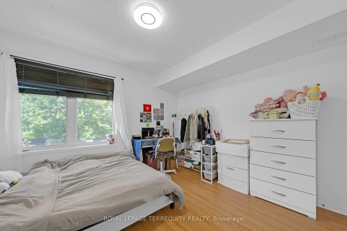 124-75 Turntable Crescent, Toronto, ON - Indoor Photo Showing Bedroom