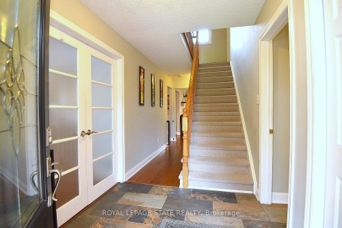 75 Josephine Drive, Hamilton, ON - Indoor Photo Showing Other Room