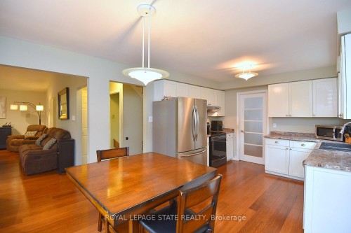 75 Josephine Drive, Hamilton, ON - Indoor Photo Showing Kitchen With Double Sink
