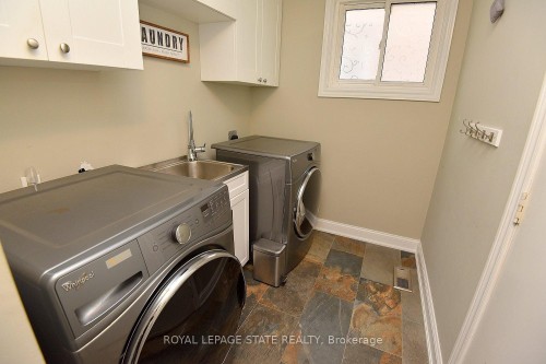 75 Josephine Drive, Hamilton, ON - Indoor Photo Showing Laundry Room
