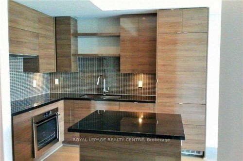 3502-59 Annie Craig Drive, Toronto, ON - Indoor Photo Showing Kitchen With Upgraded Kitchen