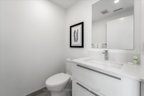 37 Rockmount Crescent, Gravenhurst, ON - Indoor Photo Showing Bathroom