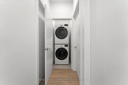 37 Rockmount Crescent, Gravenhurst, ON - Indoor Photo Showing Laundry Room