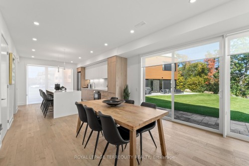35 Rockmount Crescent, Gravenhurst, ON - Indoor Photo Showing Dining Room