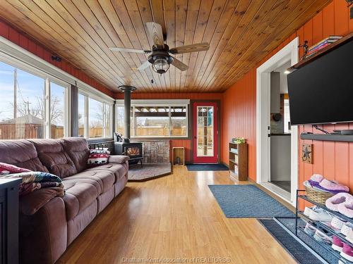 42 Middleton Line, Wheatley, ON 