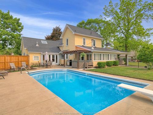 42 Middleton Line, Wheatley, ON 