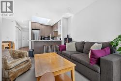 401 688 E 16TH AVENUE  Vancouver, BC V5T 2V4